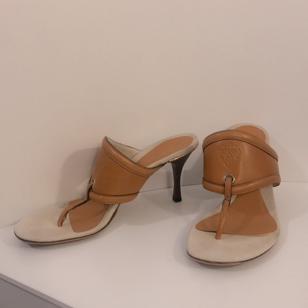 Gucci signature thong slides heels 8